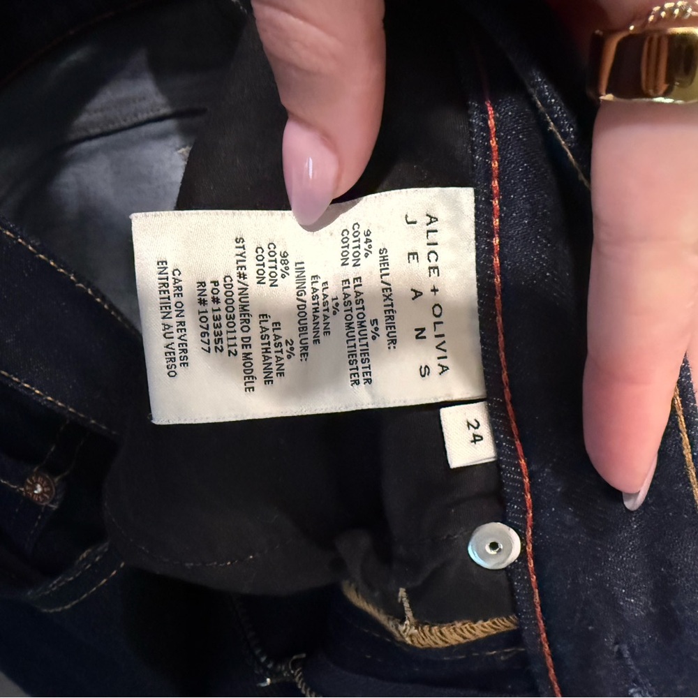 Alice + Olivia Black Flare Jeans - Picture 3 of 10